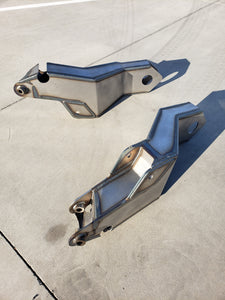 99-06 Chevy/GMC 1500 4-Link Pivot Boxes